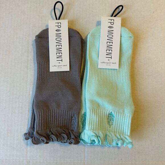 Free People Accessories - NEW Free People Ruffle Socks Bundle of 2 pairs